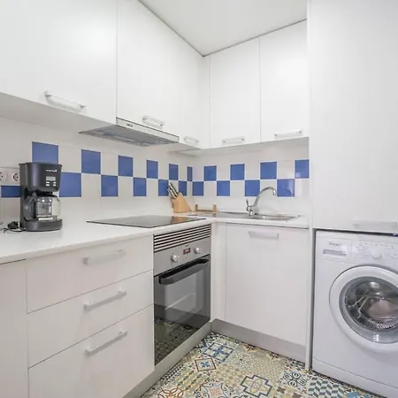 Bairro Alto - 1st Floor * Lizbona